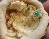 A picture of step 3 of Sattu Parathe.