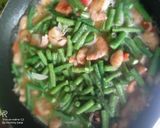 Foto langkah ke 4 dari resep Tumis kacang panjang udang.