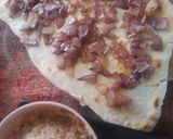 Foto del paso 7 de la receta: Tapa de pancito gigante Con salsita tipo chimichurri
