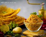 મિન્ટ ગાર્લિક આલુ સેવ (Mint Garlic Aloo Sev Recipe In Gujarati) રેસીપી સ્ટેપ5ફોટો