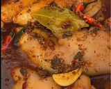 A picture of step 5 of Sichuan Style Spicy Braised Pig Trotters 川辣味酱猪手.