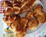 Foto del paso 11 de la receta: Medialunas de Manteca con harina común!! Facilísimo !