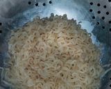 চিলি ম্যাগি (Chili Maggi Recipe in Bengali) রেসিপির ধাপ 1 ছবি