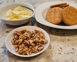 Foto del paso 1 de la receta: Cheesecake de dulce de leche con base de galletas y nueces