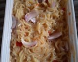 A picture of step 3 of Fried indomie.