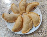 A picture of step 19 of Khoya Gujiya.