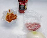【烤雞醬再利用】10分鐘完成超簡單番茄肉醬（蓋飯、三明治、蛋包多種吃法）的食譜步驟1照片