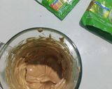 Foto langkah ke 2 dari resep Dalgona coffee matcha latte.