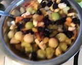Une image de l'étape 9 de Salade de fruits (melon vert,prunes d ante,mûres,ananas et banane).