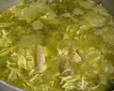 Foto del paso 3 de la receta: Pollo deshebrado en salsa de cilantro