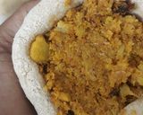 A picture of step 2 of Gobhi paratha.