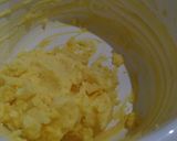 Foto langkah ke 3 dari resep Kue Semprit Susu 3 Bahan.
