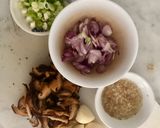 Foto langkah ke 1 dari resep 🌷Nasi Tim Ayam Shitake.