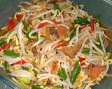 Foto langkah ke 5 dari resep Tumis Toge Ikan Asin.
