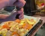 Rozmaringos, héjában sült krumpli lapítva recept fázis 2 fotója