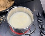 A picture of step 5 of Irmik Helvası (Semolina Halva).