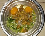 Foto langkah ke 3 dari resep Martabak Telur Homemade.