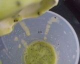 A picture of step 3 of Green(kiwi) smoothie.