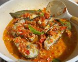 Foto langkah ke 3 dari resep Ikan Caroang Cabai Merah.