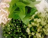 Foto langkah ke 2 dari resep Karedok khas Sunda (Jawa Barat).