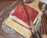 รูปขั้นตอนการทำที่ 5 ของ แซนวิชผลไม้รูปหัวใจ Valentine's Stawberry & Kiwi sandwich