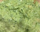 Foto del paso 2 de la receta: Tostadas de Guacamole 🥑
