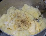 Foto del paso 3 de la receta: Puré con salchichas rellenas
