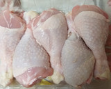 Foto del paso 1 de la receta: Jamoncitos de pollo asado con patatas al vino blanco