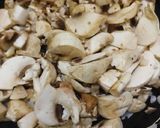 Foto del paso 2 de la receta: Pollo en crema al chipotle