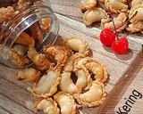 Foto langkah ke 6 dari resep Pastel Kering Isi Abon.