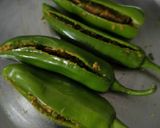 ભરેલા મરચા ના ભજીયા (Bharela Marcha Bhajiya Recipe In Gujarati) રેસીપી સ્ટેપ2ફોટો