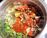 A picture of step 6 of Bhel Puri (Mumbai Street Snack).