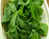 Foto langkah ke 1 dari resep Crispy spinach.
