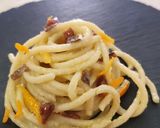 Foto del passaggio 7 della ricetta Pici in salsa di finocchio, acciughe e scorza di arancia