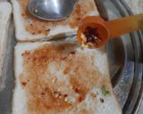 A picture of step 1 of Bread pizza.