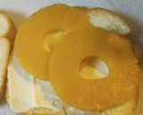 A picture of step 2 of Leftover Pineapple Sandwich.