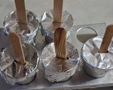 A picture of step 4 of Jamun Popsicles.