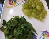 A picture of step 1 of Green Grapes mint chutney.