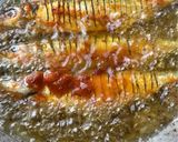 Gambar langkah 3 resipi Ikan Tamban Goreng Lada.