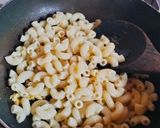 Foto langkah ke 5 dari resep Makaroni Pasta Saus Nusantara.