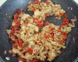Foto del paso 4 de la receta: Empanada de berenjena asada y tomate seco