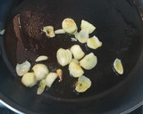 Foto del paso 2 de la receta: Alcachofas con langostinos