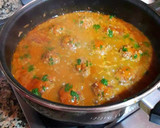Foto del paso 18 de la receta: Keftas hamburguesadas con queso y salsa de carne picada y tomate
