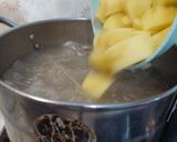 Foto langkah ke 3 dari resep Sop Iga Sapi.