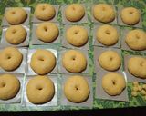 Foto langkah ke 6 dari resep Donat Labu Kuning.