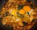 Hình bước làm 5 của món Cơm gà sốt cà ri với cải Kale