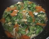 Foto langkah ke 3 dari resep 🥗 Ca Brokoli Wortel Salju.