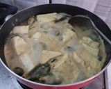 Foto langkah ke 5 dari resep Lodeh Kuning Kacang Tahu dan Ayam.