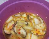 Foto langkah ke 4 dari resep Telur Dadar King Oyster.