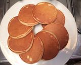 Foto langkah ke 7 dari resep Pancake Mudah & Fluffy.